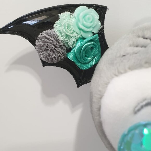 Totoro Gothic Bat Hanger Car Ornament Charm Wall Door Decor Halloween Accessory - Picture 4 of 5